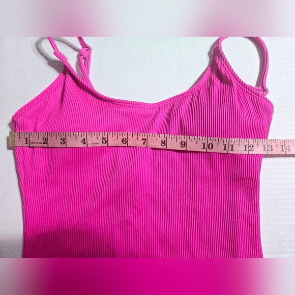 ⭐️3/$15 Hot Pink High Hip 1 Piece Ribbed Swimsuit Womens Small NWOT - Picture 6 of 7